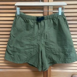 Green Patagonia shorts women’s medium
